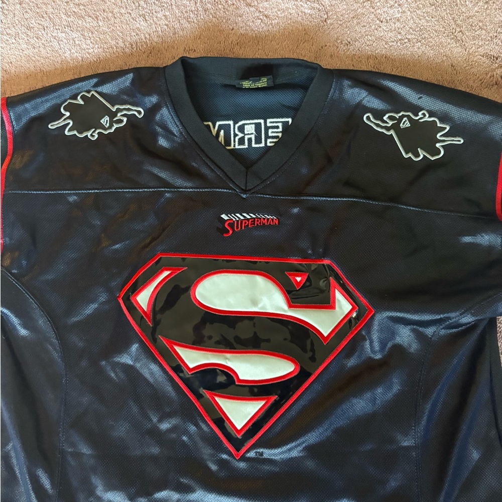 Vintage 2002 Warner Bros Superman Man of Steel Football Jersey Black Mens L - Picture 2 of 7